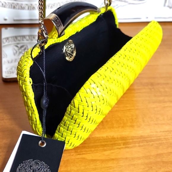 Vince Camuto NWT Bright Yellow Woven Horn Clutch W/Removable Chain Strap - Picture 12 of 12